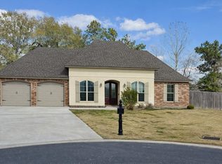 209 Reserve Dr, Lake Charles, LA 70611