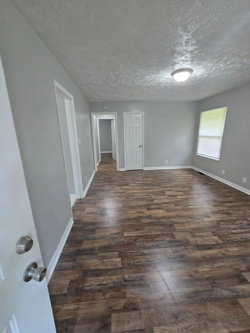 Two Bedroom Duplex Located on Eastside by 38th St and Emerson Ave — Photo 1