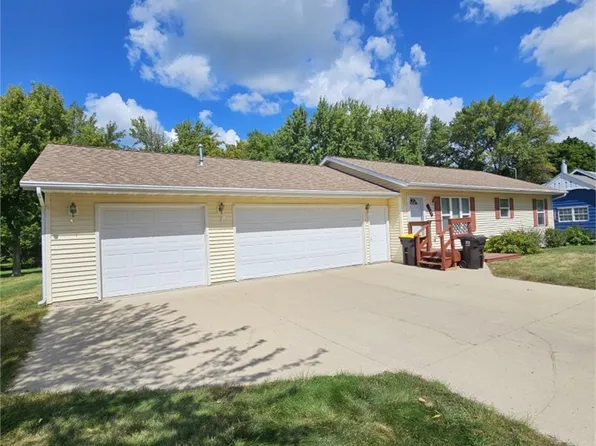 1017 7th Ave, Mount Lake, MN 56159