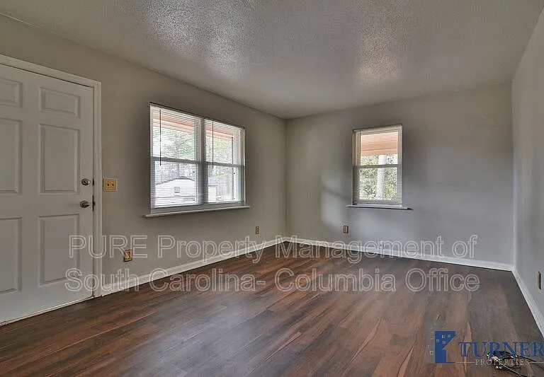 532 Calvary Dr — Photo 15