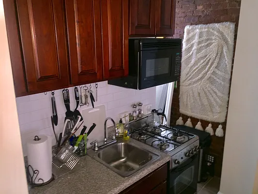 Rented by J Misrahi Realty Corp | media 16