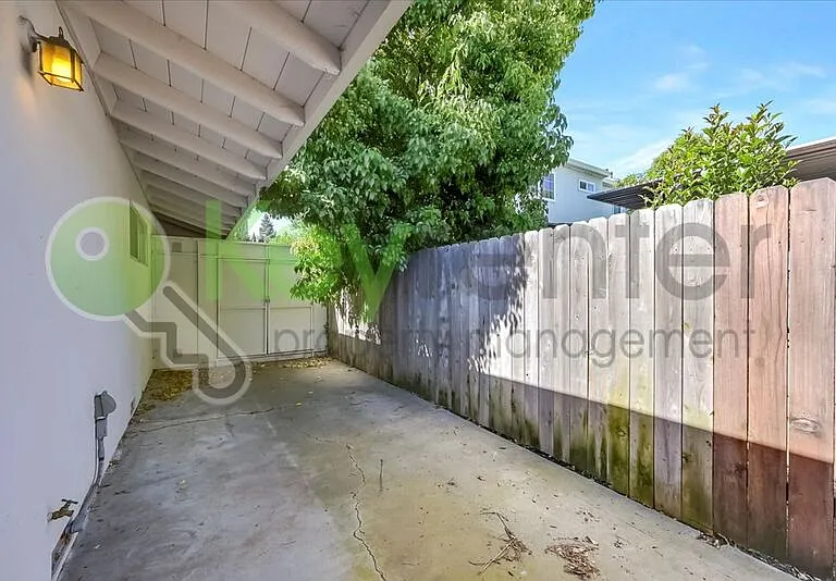 6705 Greenback Ln #5 — Photo 23