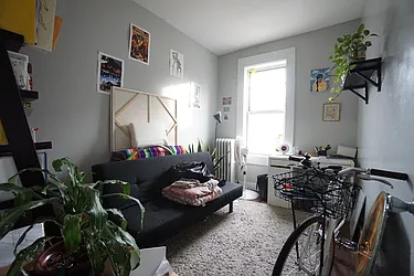 Rented by Rennit Inc.