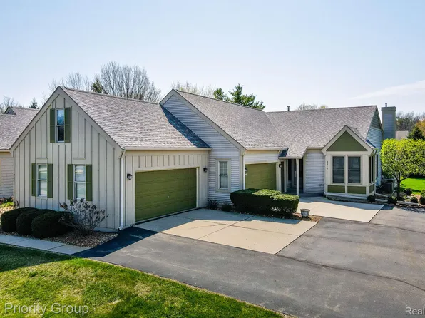3579 Wedgewood Dr, Lapeer, MI 48446