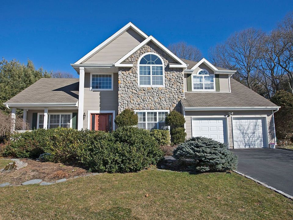 1st image of 9 Paul Ct