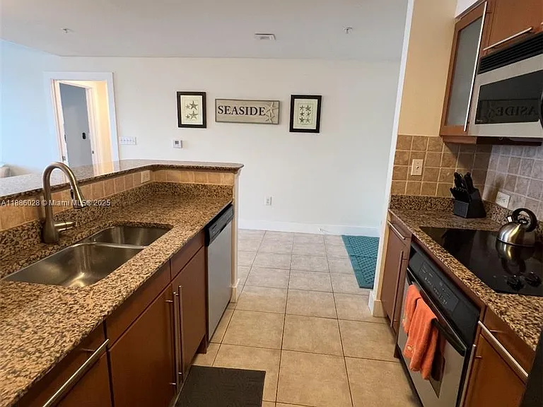 2080 S Ocean Dr #6 — Photo 4