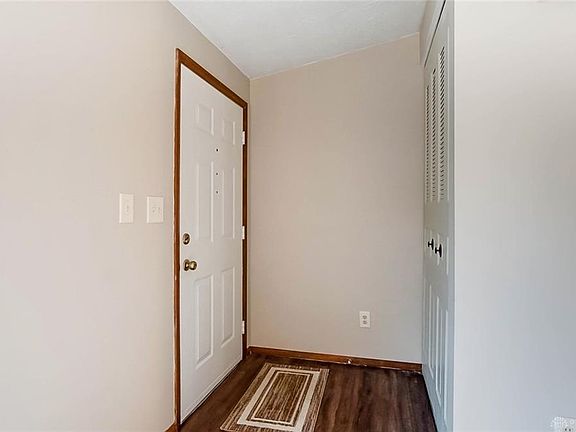 4th image of 1706 Bledsoe Dr