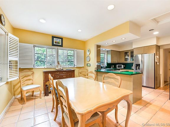 3rd image of 6910 Barquera St