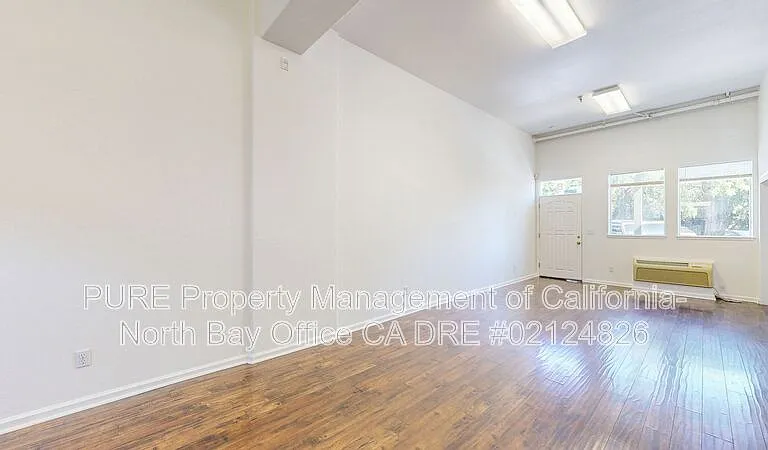 154 Railroad Ave #B — Photo 37