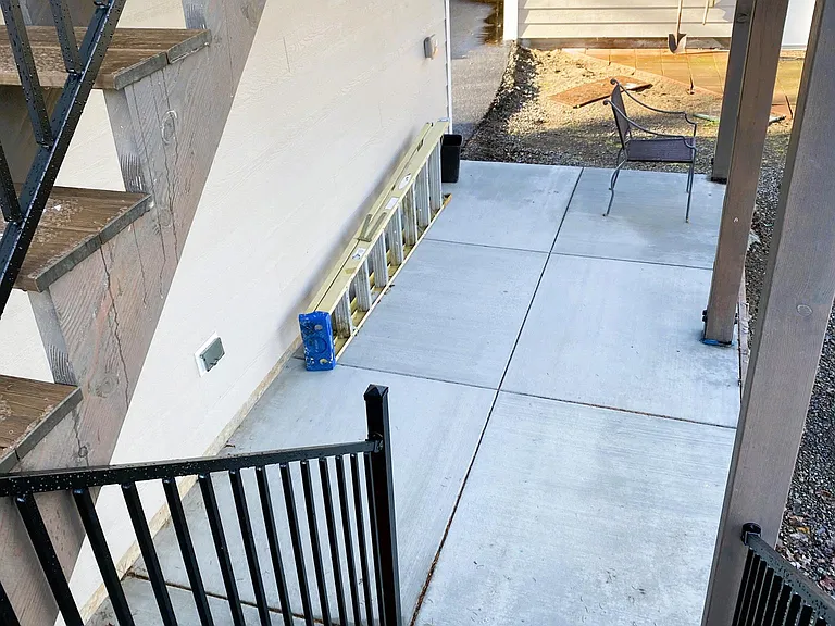 1127 Leland St — Photo 14