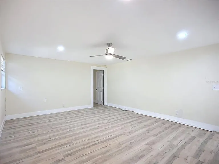 4513 W Gray St — Photo 10