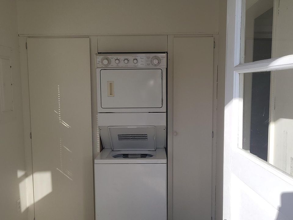 Laundry in Entry/Mud Room