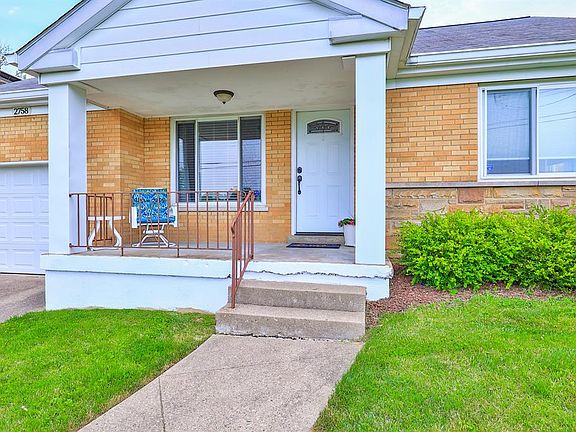 3rd image of 2758 Roseann Ln
