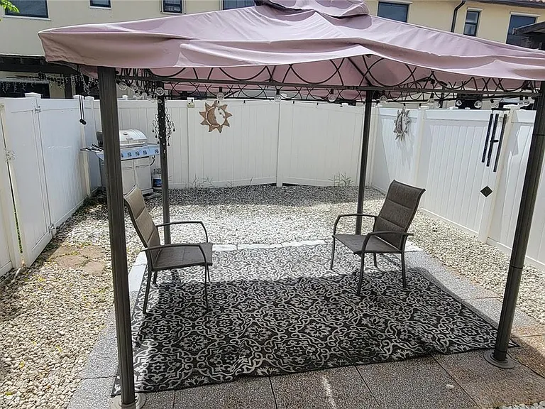 8872 W 35th Ct — Photo 13