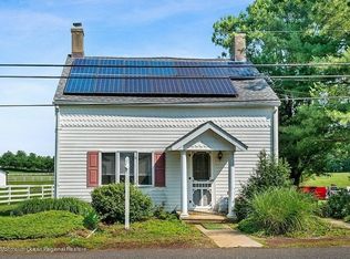 12 School House Rd, Cream Ridge, NJ 08514