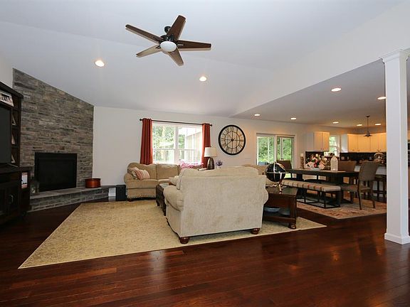 5th image of 2185 Grimes Valley Dr
