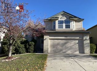 3933 Garnet Pl, Highlands Ranch, CO 80126
