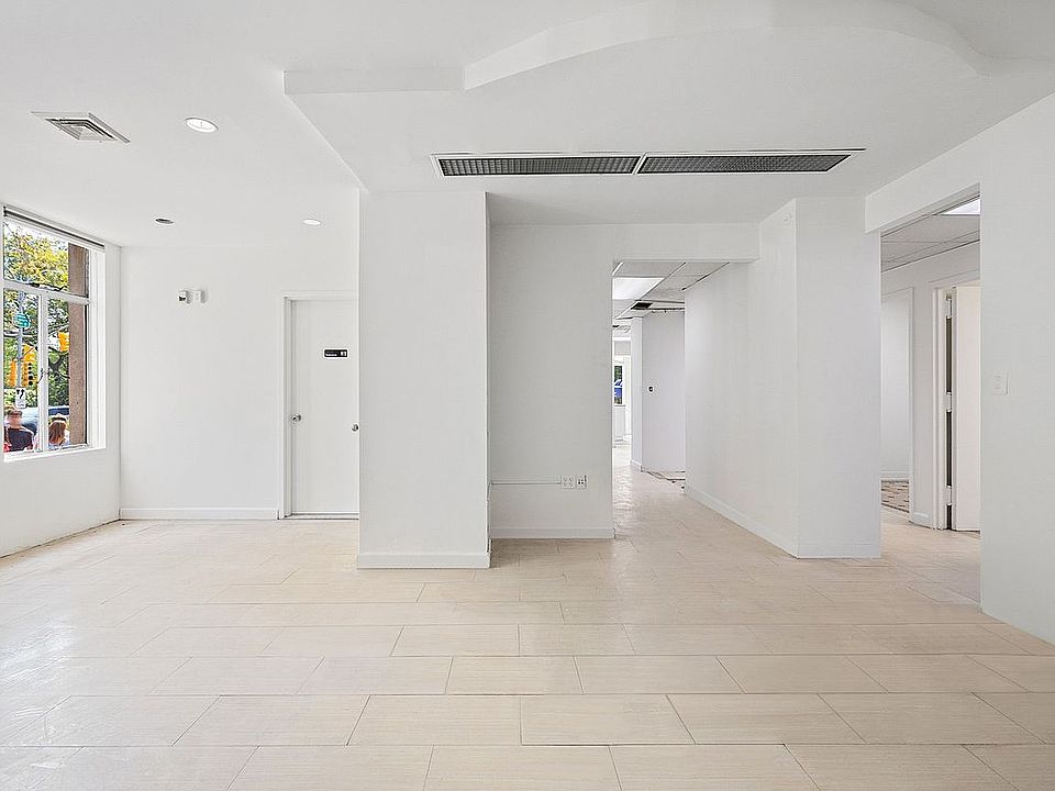 1st image of 211 Central Park W Suite 1D
