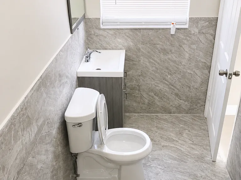 1306 S 29th Ave — Photo 10