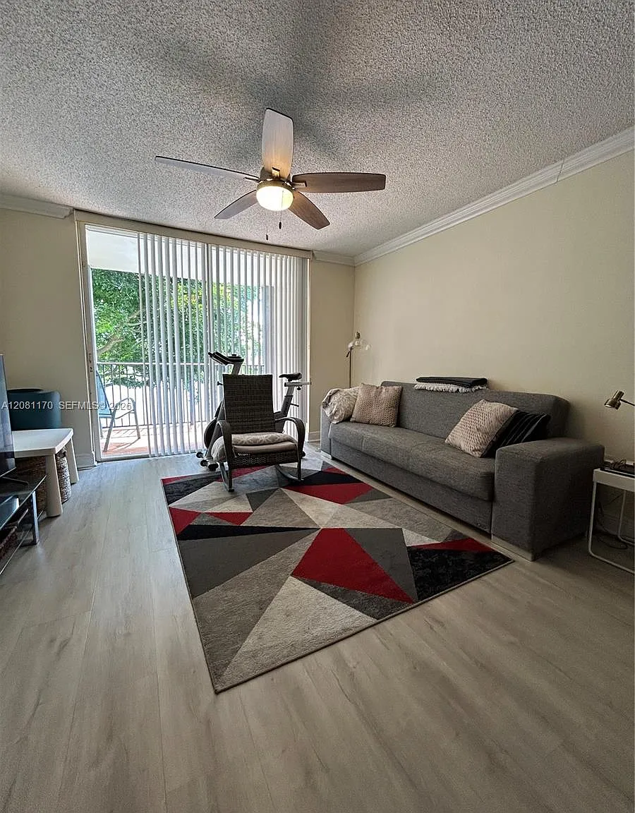 Enclave At Doral Condo No — Photo 4