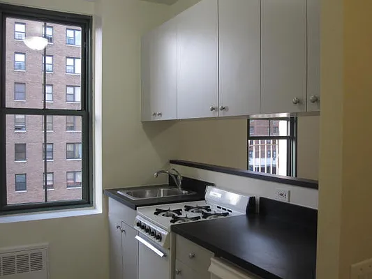 Rented by City & Suburban | media 23