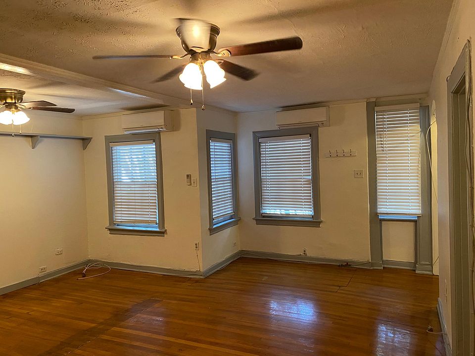 1st image of 3827 Bowser Ave APT 3