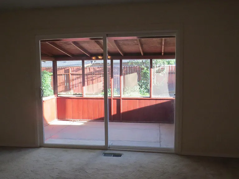 525 O'Brien Way — Photo 17