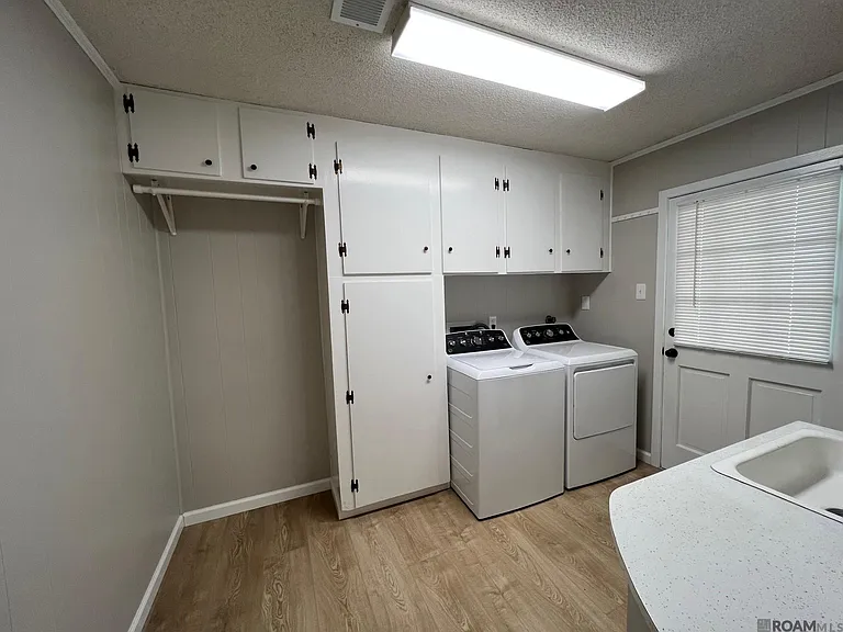 9240 Lockhart Rd — Photo 8