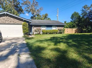 1801 Twelve Oaks Ln N, Neptune Beach, FL 32266