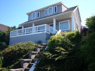 6746 39th Ave SW, Seattle, WA 98136