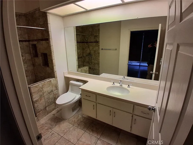 3190 Altura Ct #101 — Photo 15