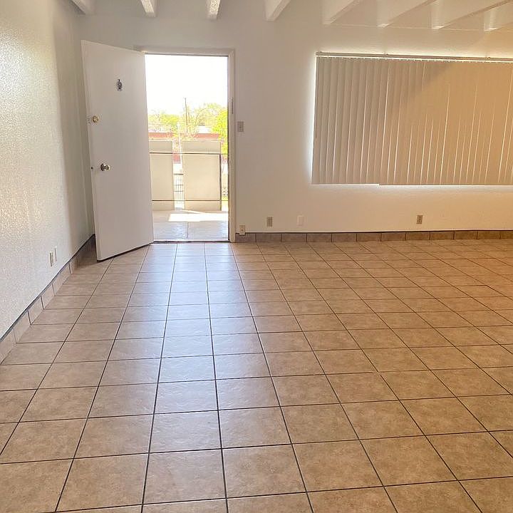 2nd image of 120 Cornell Dr SE #1
