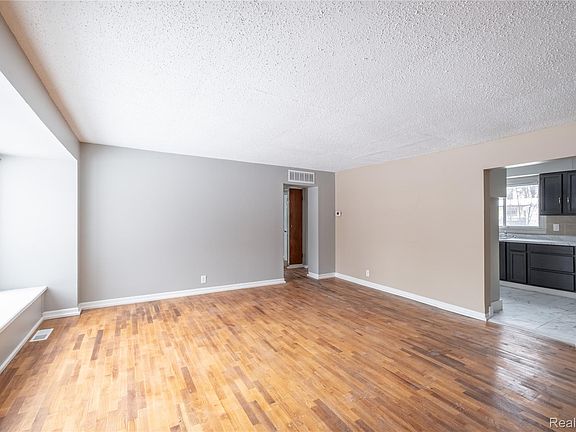 3rd image of 1828 Tebo St