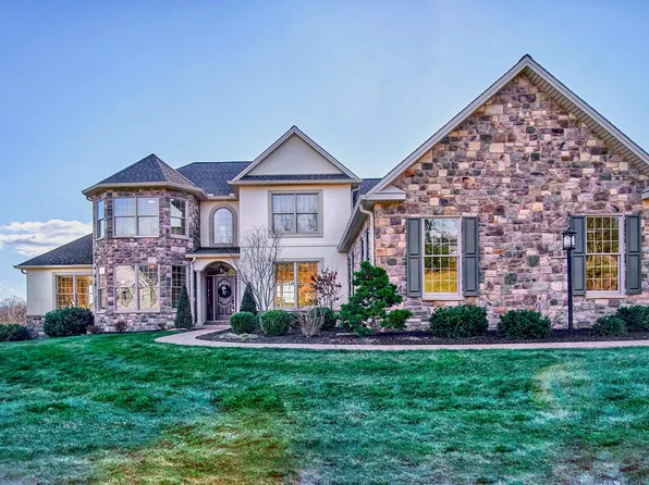 315 Pennington Dr, Mechanicsburg, PA 17055