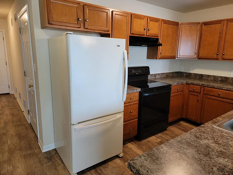 101 Park Place Cir — Photo 3