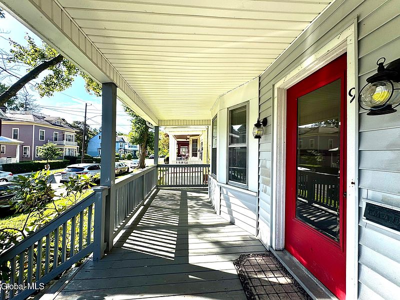 3rd image of 9 Putnam Street