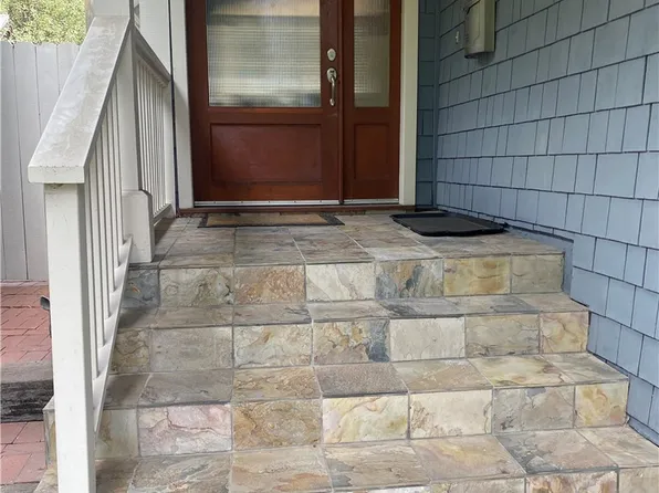 1204 Elm Ave, Manhattan Beach, CA 90266