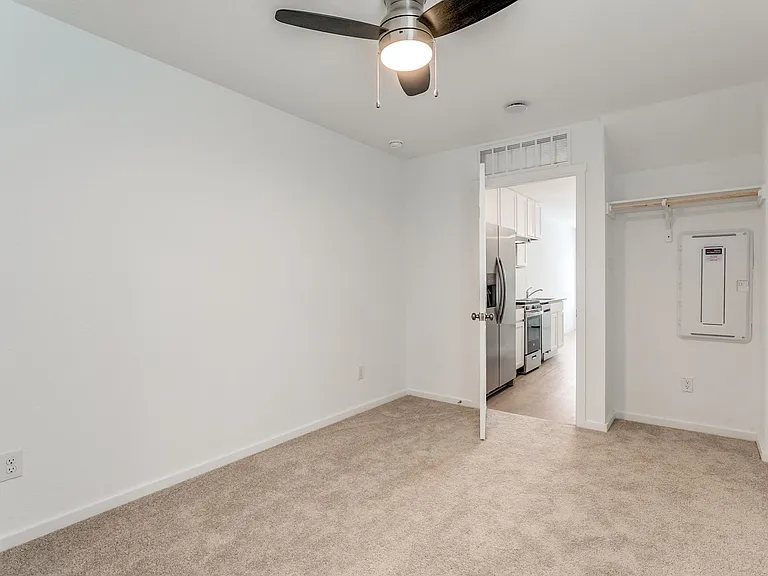 5010 Primrose Rdg — Photo 13