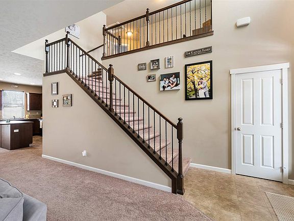 4th image of 4513 S Ponderosa Ln