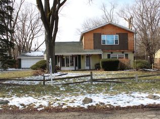 1932 Summerton Pl, Northbrook, IL 60062