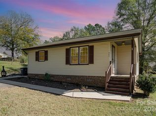 947 Page St, Mount Pleasant, NC 28124