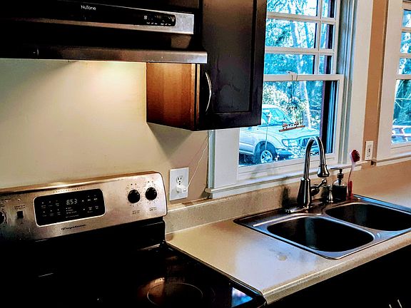 Lots of natural light in the kitchen