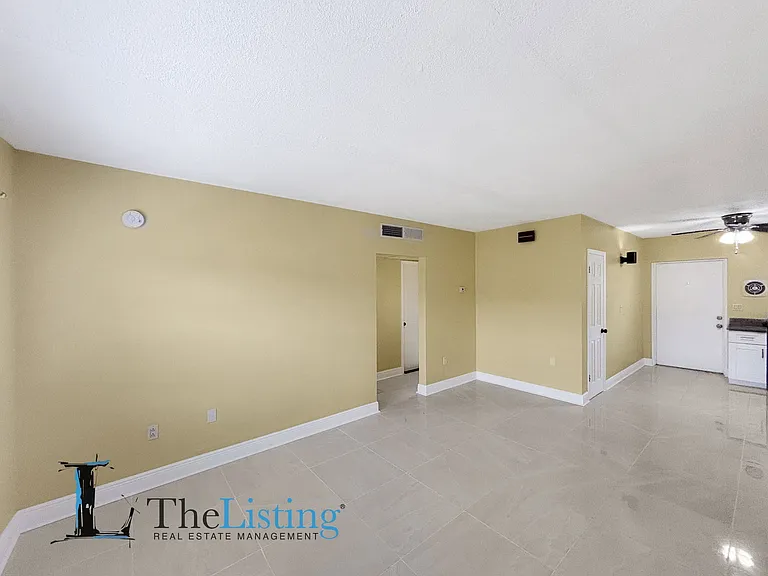 5505 Hernandes Dr #113 — Photo 2