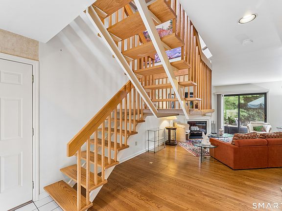 5th image of 320 Strawberry Hill Avenue #46