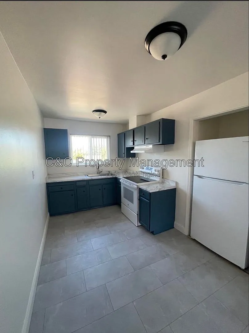 2 bed, 1.0 bath, 750 sqft, $2,795 — Photo 3