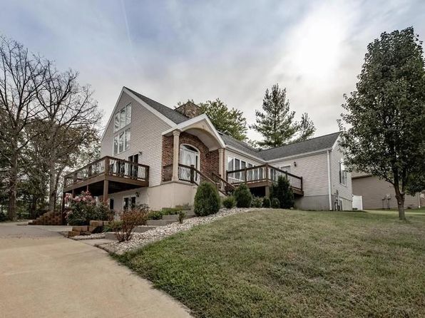 464 Legacy Ln