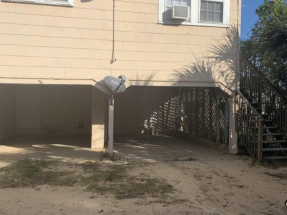 1st image of 3216 W Cervantes St APT 1