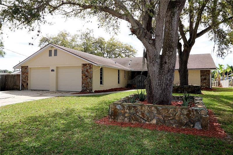 6914 Harbor Dr, Hudson, FL 34667 | Zillow