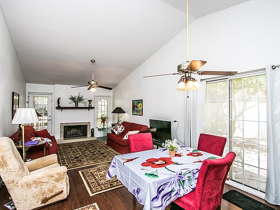 3rd image of 6862 E Kings Ave