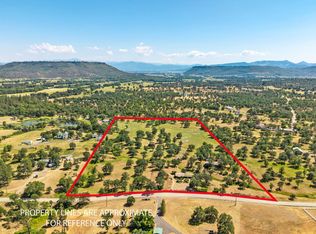 6617 Dodge Rd, White City, OR 97503